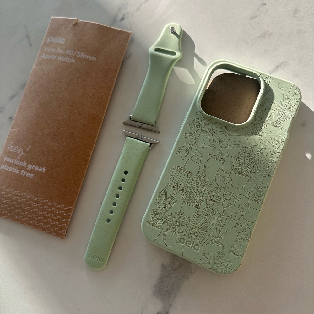 NWT PELA iPHONE 14 PRO CASE + APPLE WATCH BAND - Picture 3 of 4